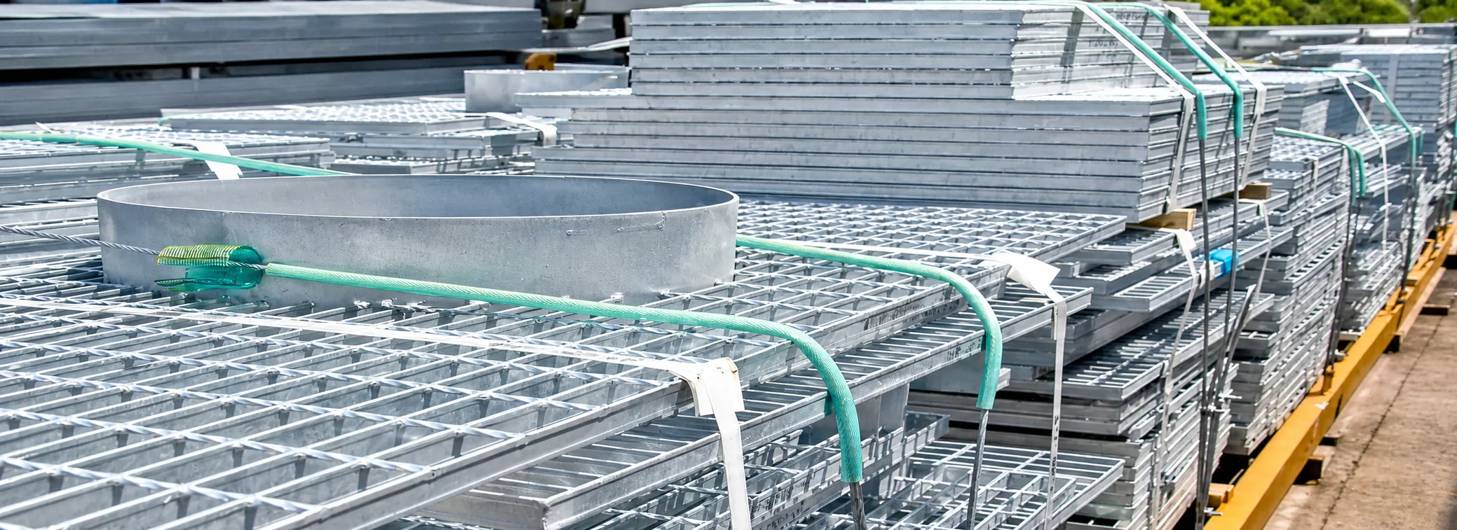 MDHI equipment access structure